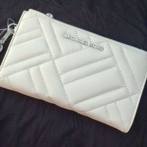 Michael Kors Peyton Quilted White Wristlet Wallet